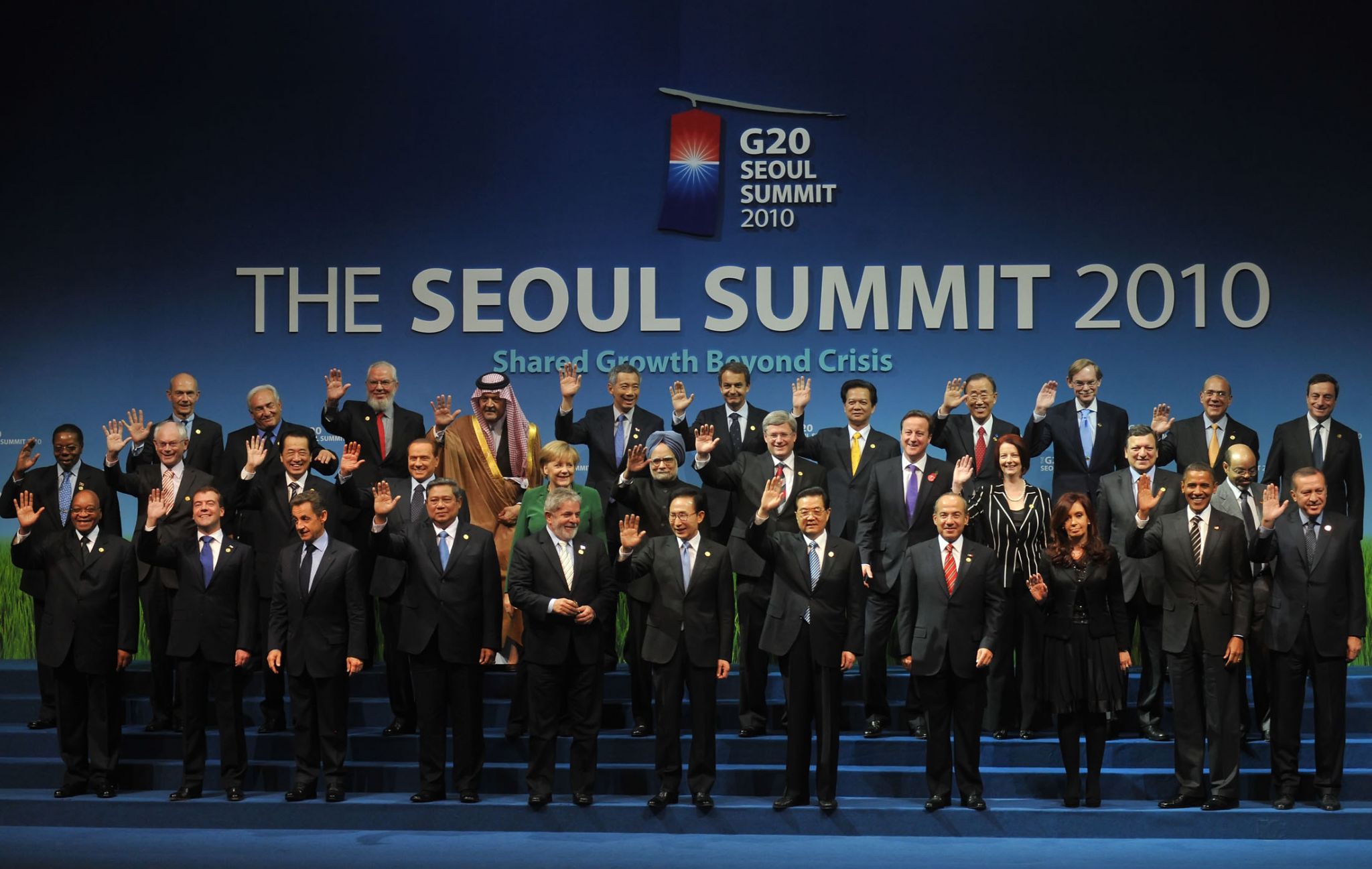 http://www.net4info.de/photos/cpg/albums/userpics/10002/2010_G20_Seoul_summit.JPG
