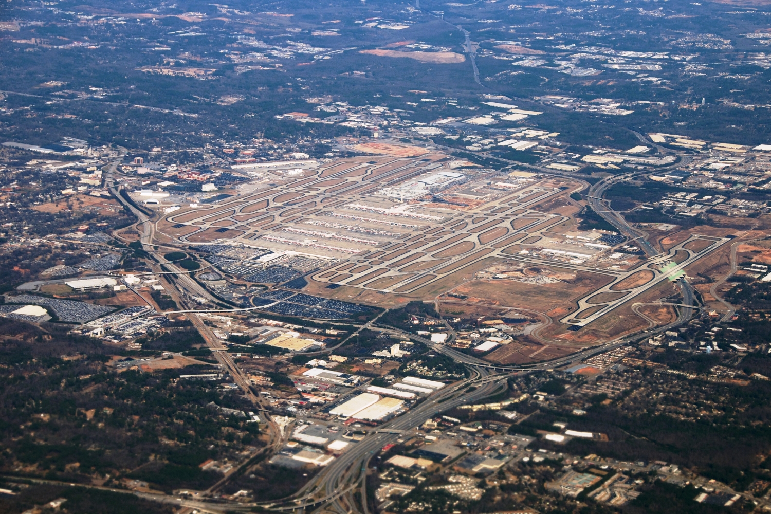 http://www.net4info.de/photos/cpg/albums/userpics/10002/Atlanta_Hartsfield-Jackson.jpg