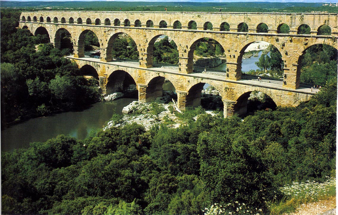 /assets/contentimages/Avignon_Pont_du_Gard.jpg