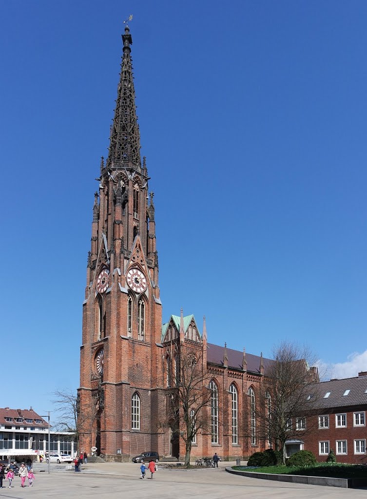 http://www.net4info.de/photos/cpg/albums/userpics/10002/Buergermeister-Smidt-Gedaechtniskirche.jpg