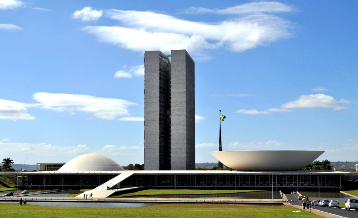 https://www.yizuo-media.com/albums/albums/userpics/10003/Congresso_Nacional_Brasilia.jpg