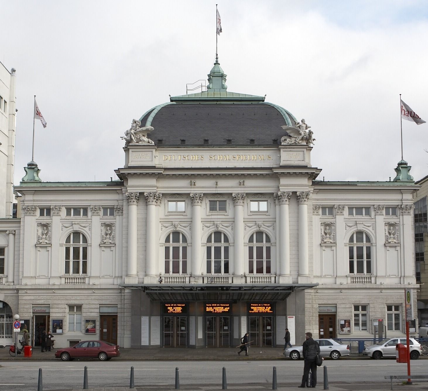https://www.yizuo-media.com/albums/albums/userpics/10003/Deutsches_Schauspielhaus.jpg