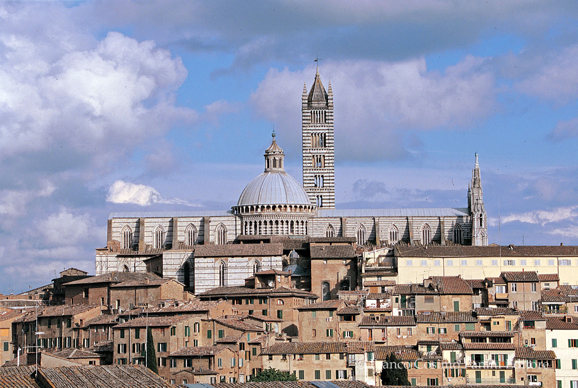 https://www.yizuo-media.com/photos/cpg/albums/userpics/10002/Duomo_di_Siena~0.jpg