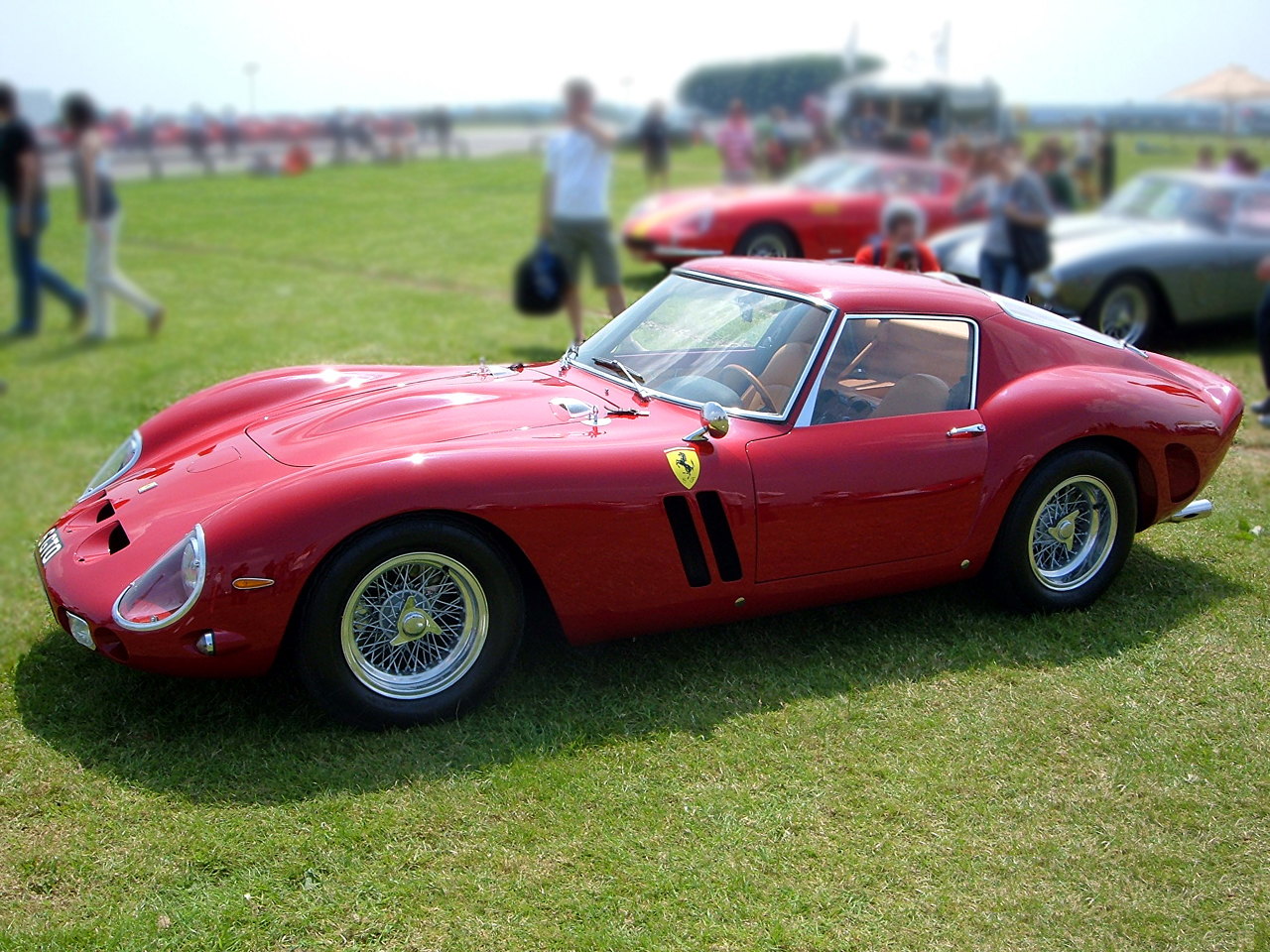 http://www.net4info.eu/albums/albums/userpics/10003/Ferrari_250_GTO.jpeg