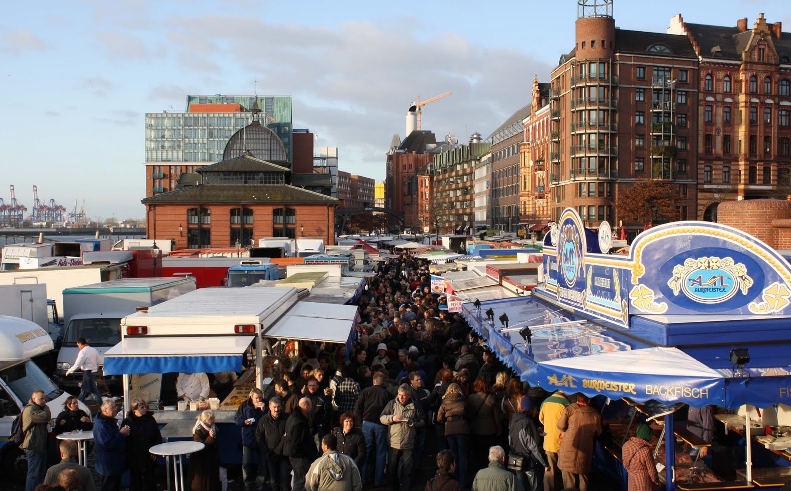 https://www.yizuo-media.com/albums/albums/userpics/10003/Fischmarkt_Hamburg.jpg