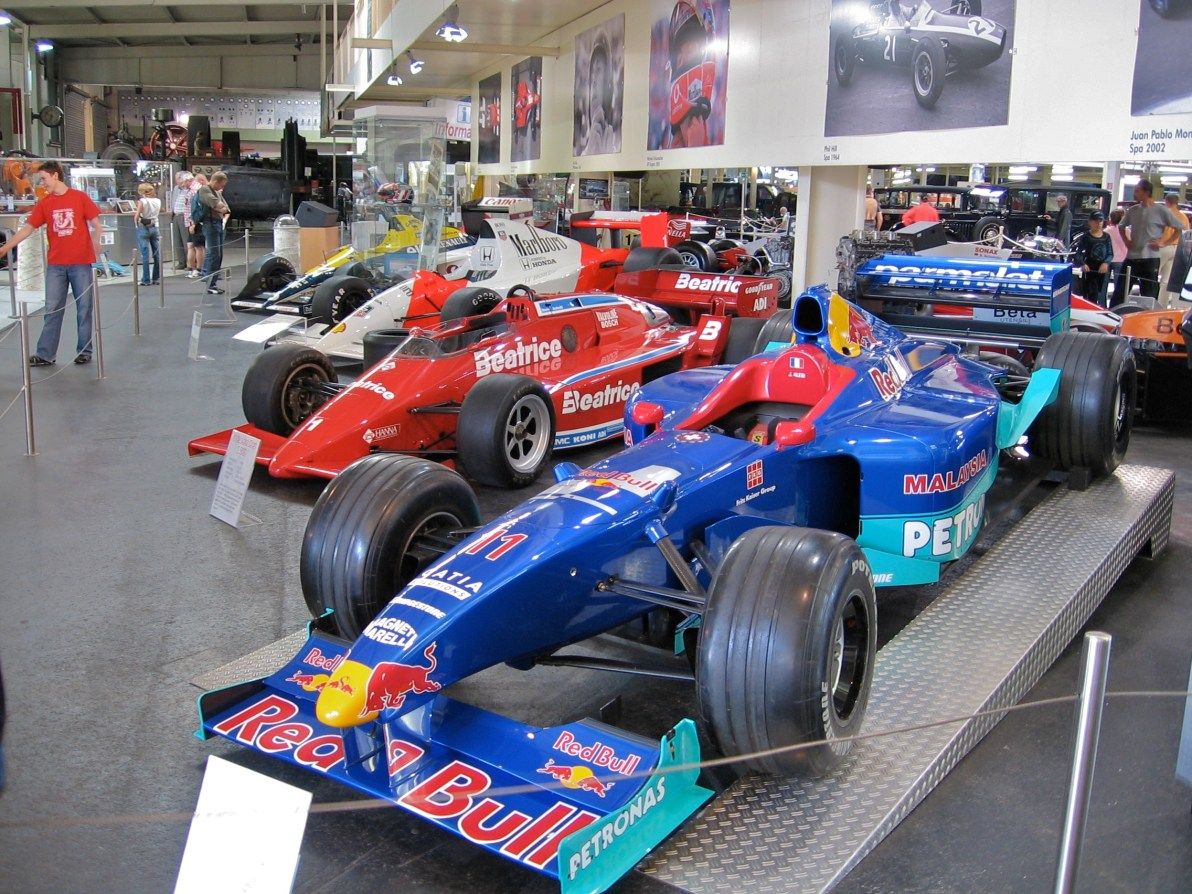 /assets/contentimages/Formula_One_cars_Auto_und_Technik_Museum_Sinsheim%7E0.jpg