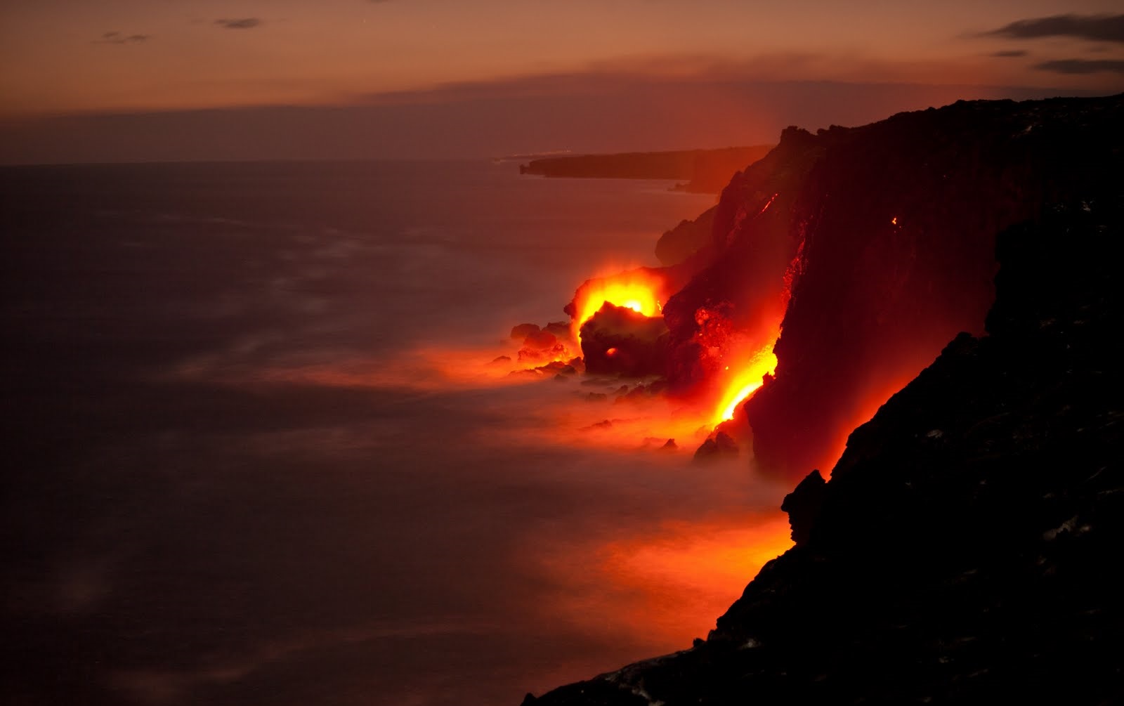 http://www.net4info.eu/albums/albums/userpics/10003/Hawai60i_Volcanoes_National_Park.jpg