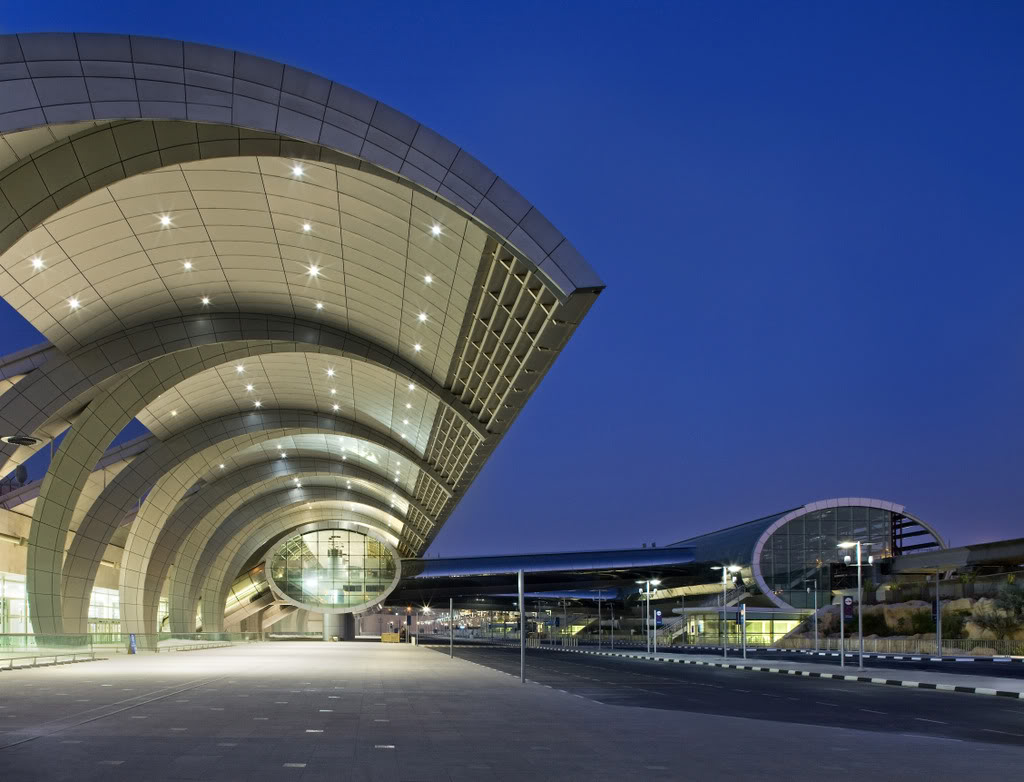 https://www.yizuo-media.com/photos/cpg/albums/userpics/10002/Indira_Gandhi_International_Airport.jpg