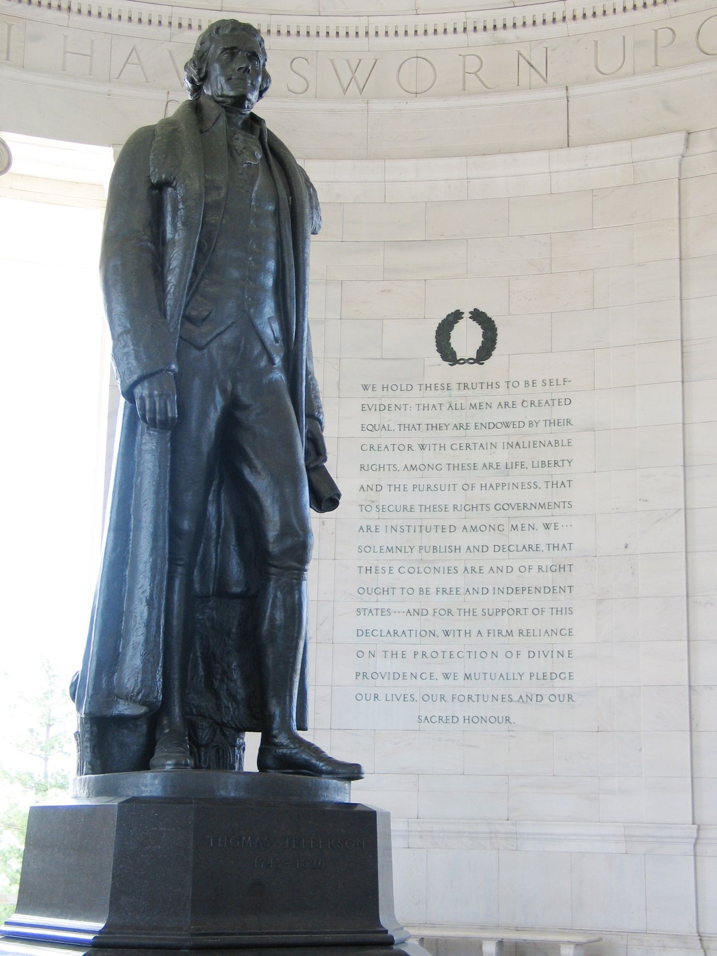 /assets/contentimages/Jefferson_Memorial_with_Declaration_preamble.jpg
