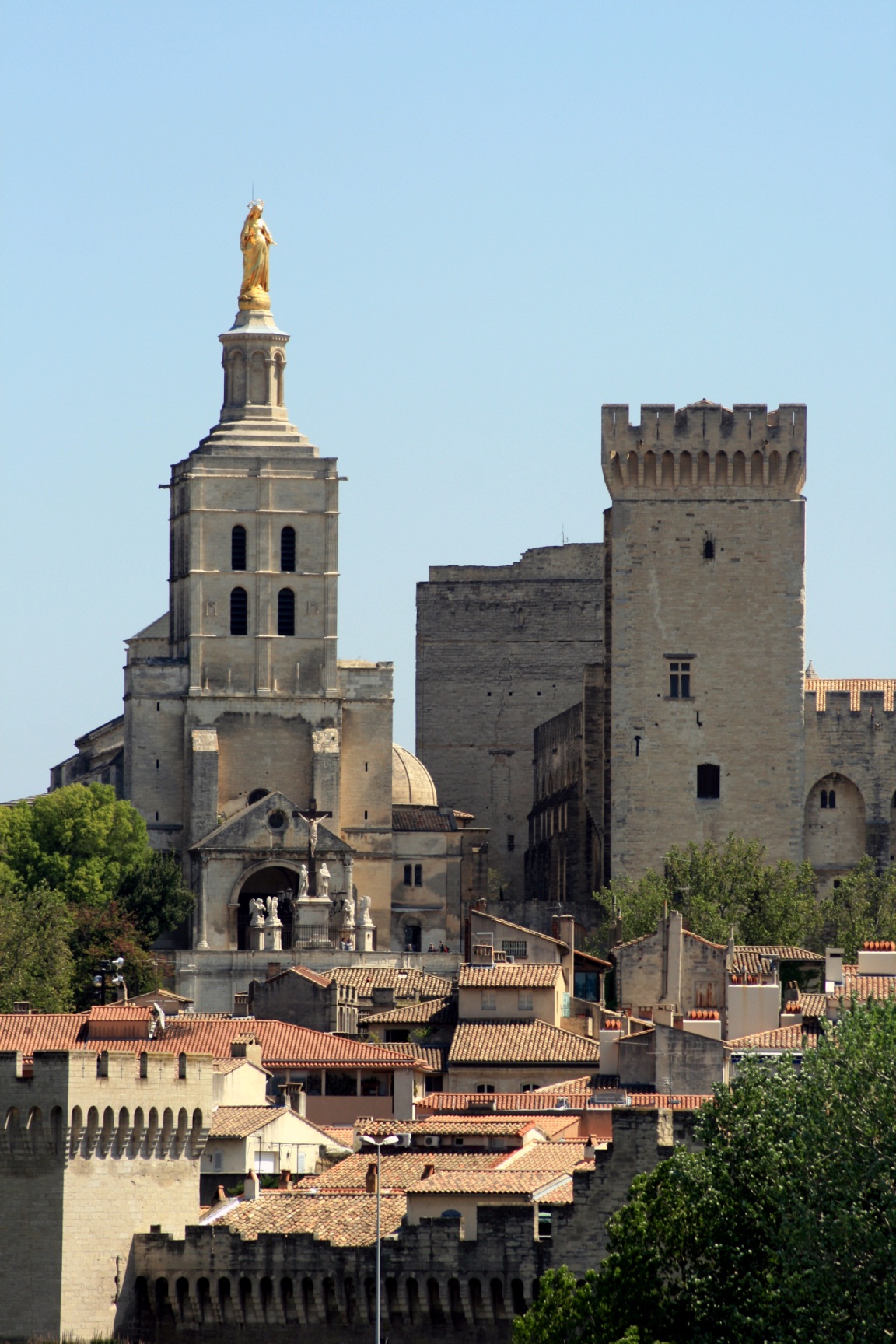 /assets/contentimages/Kathedrale_von_Avignon~0.jpg