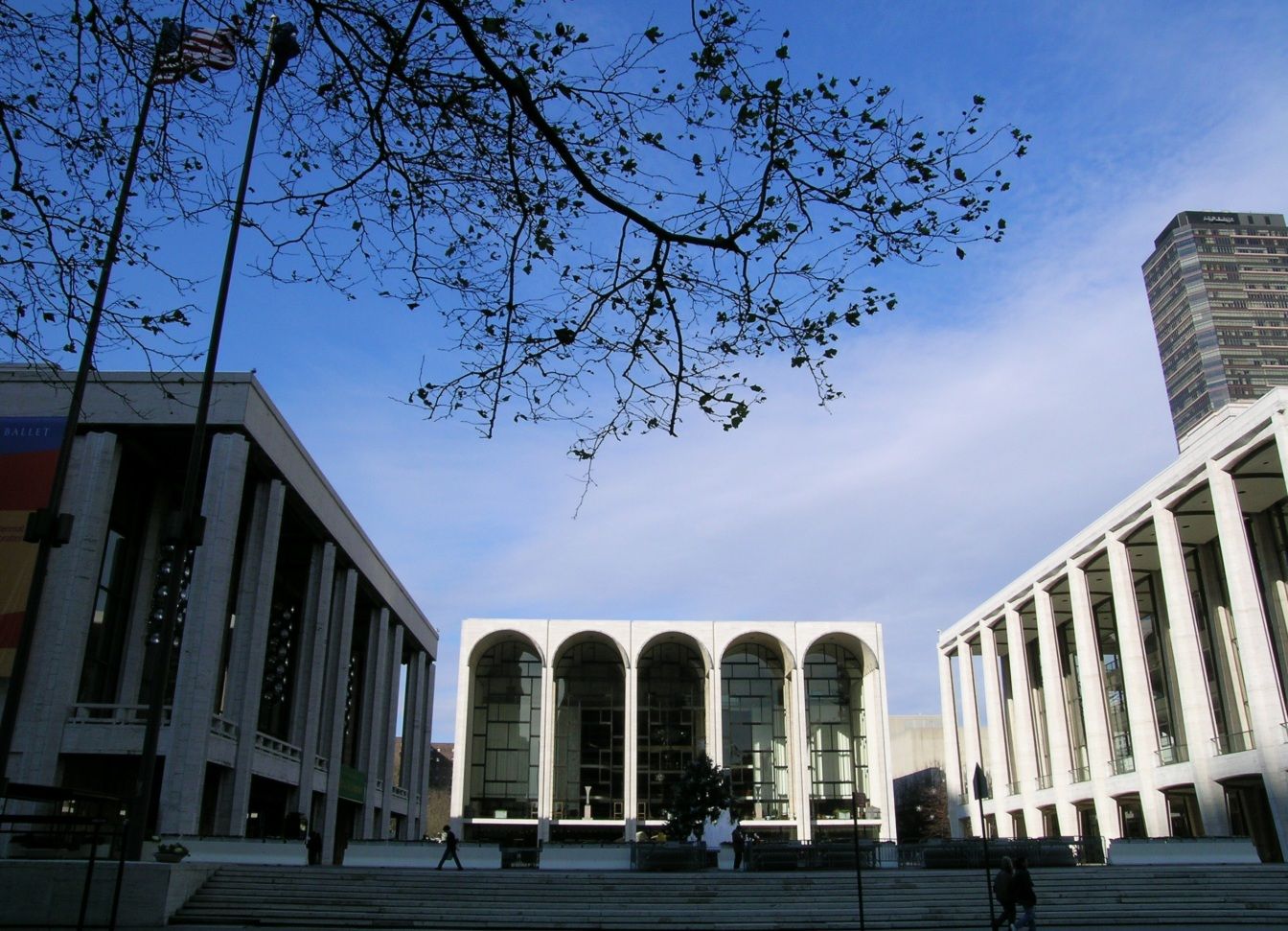 /assets/contentimages/Lincoln_Center_for_the_Performing_Arts%7E0.jpg