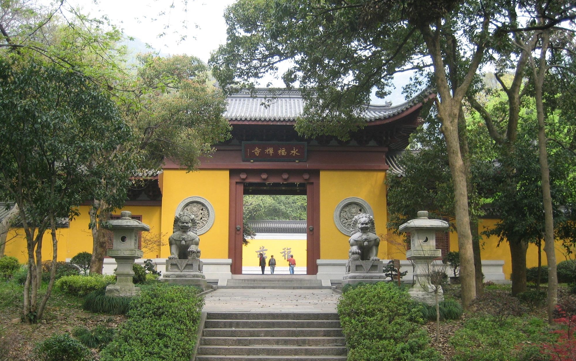 https://www.yizuo-media.com/photos/cpg/albums/userpics/10002/Ling20Yin20Si20~1.jpg