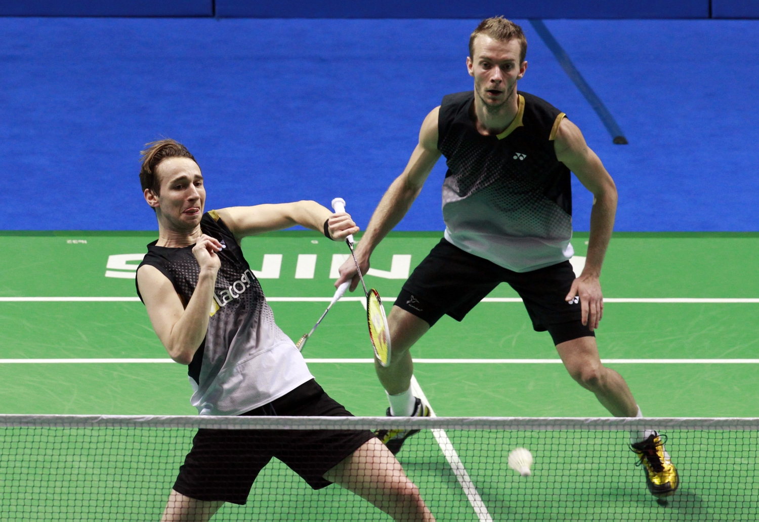 http://www.net4info.de/photos/cpg/albums/userpics/10002/Mathias_Boe_Carsten_Mogensen.jpg