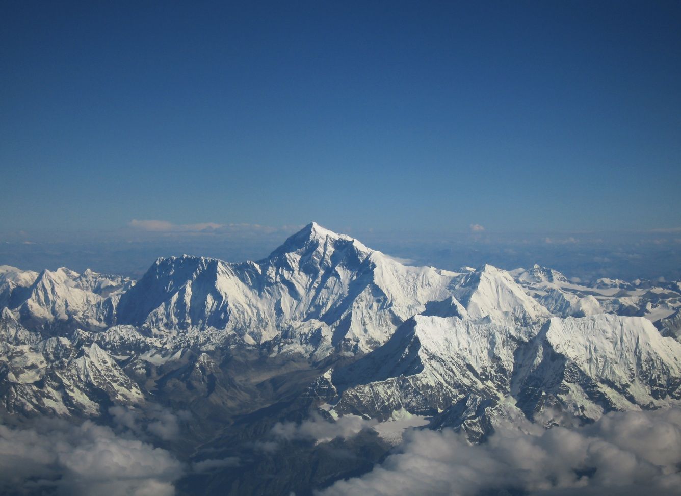 /assets/contentimages/Mount_Everest%7E0.jpg