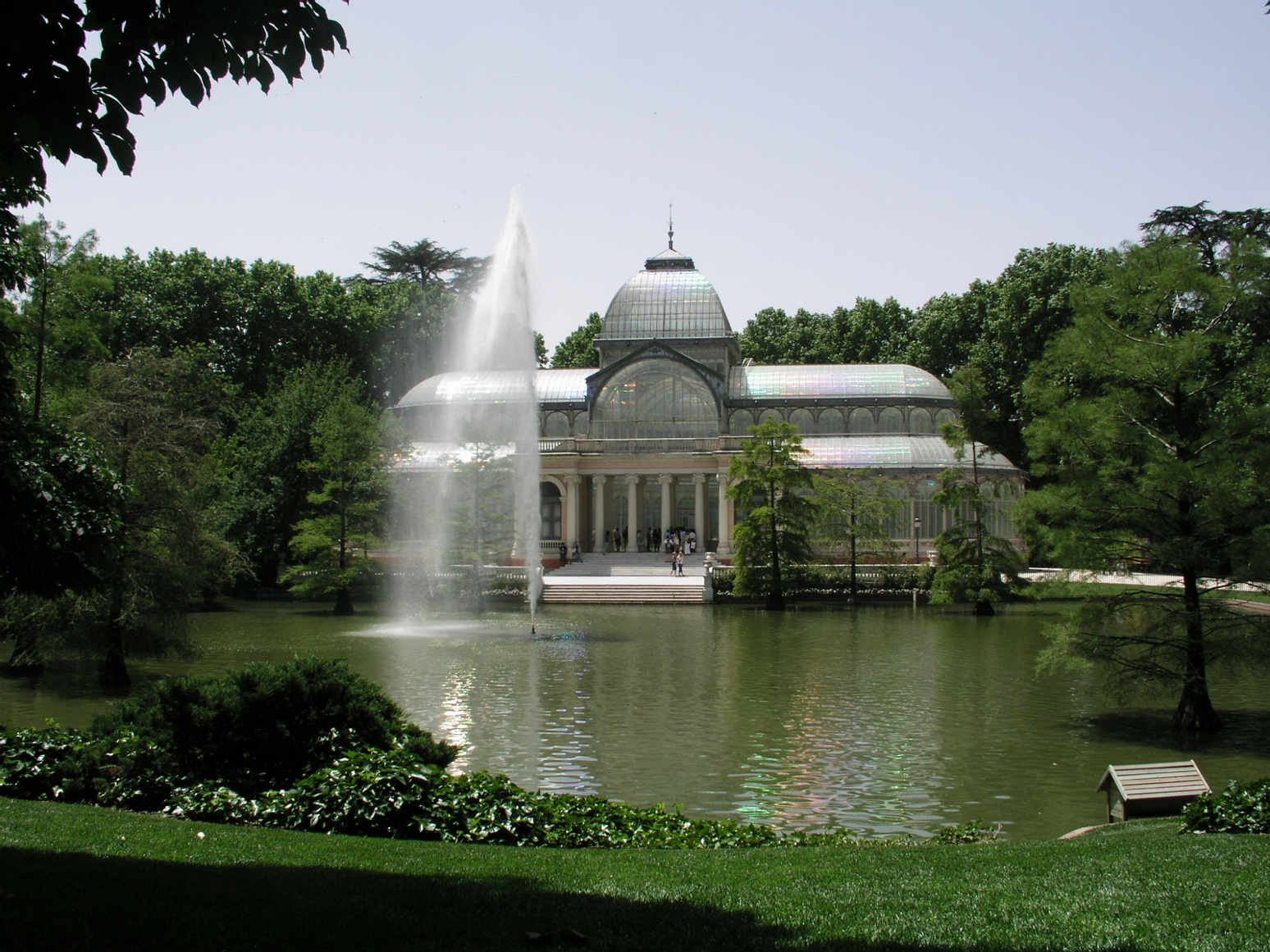 https://www.yizuo-media.com/albums/albums/userpics/10003/Parque_del_Retiro.jpg