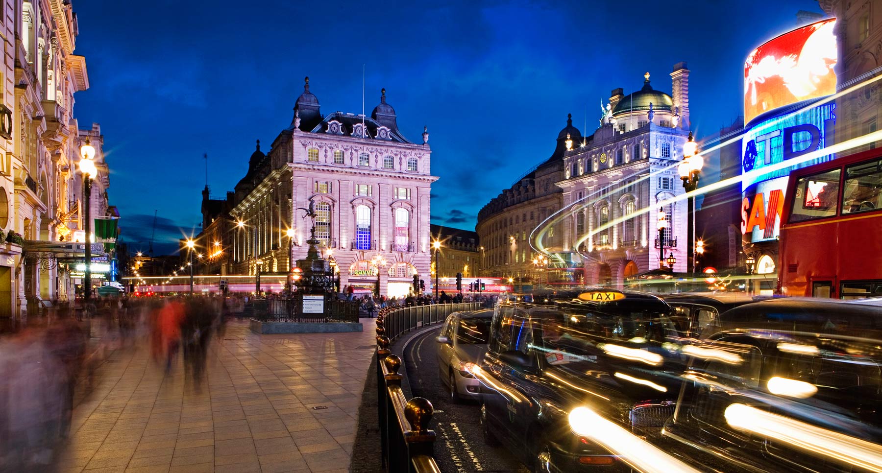 https://www.yizuo-media.com/albums/albums/userpics/10003/Piccadilly_Circus.jpg