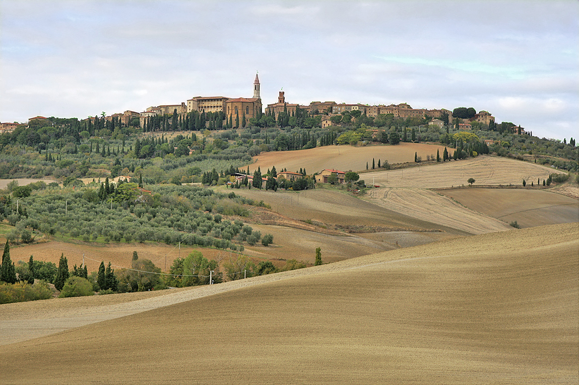 http://www.net4info.de/photos/cpg/albums/userpics/10002/Pienza.jpg