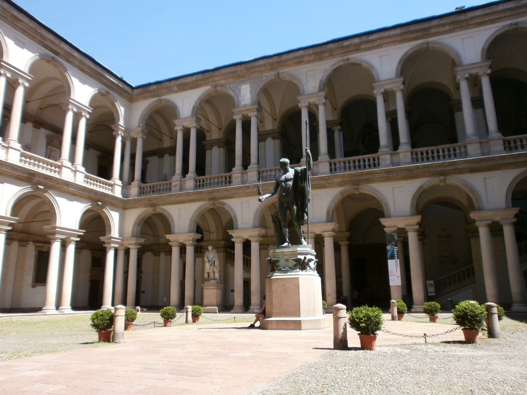 https://www.yizuo-media.com/albums/albums/userpics/10003/Pinacoteca_di_Brera.JPG