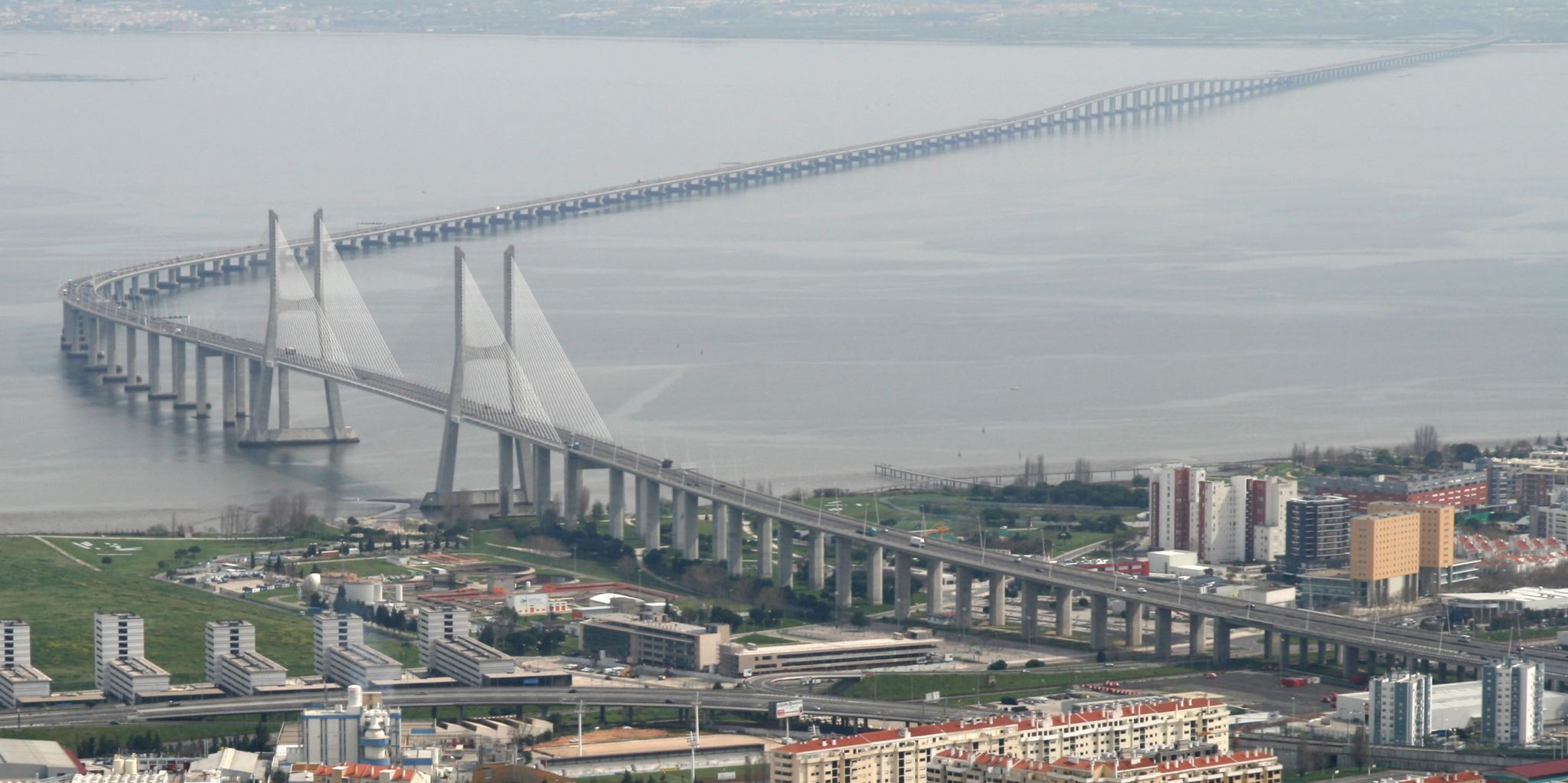 https://www.yizuo-media.com/albums/albums/userpics/10003/Ponte_Vasco_de_Gama.jpg