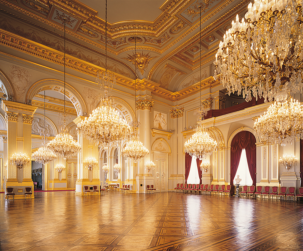 /assets/contentimages/Royal_Palace_of_Brussels~0.jpg