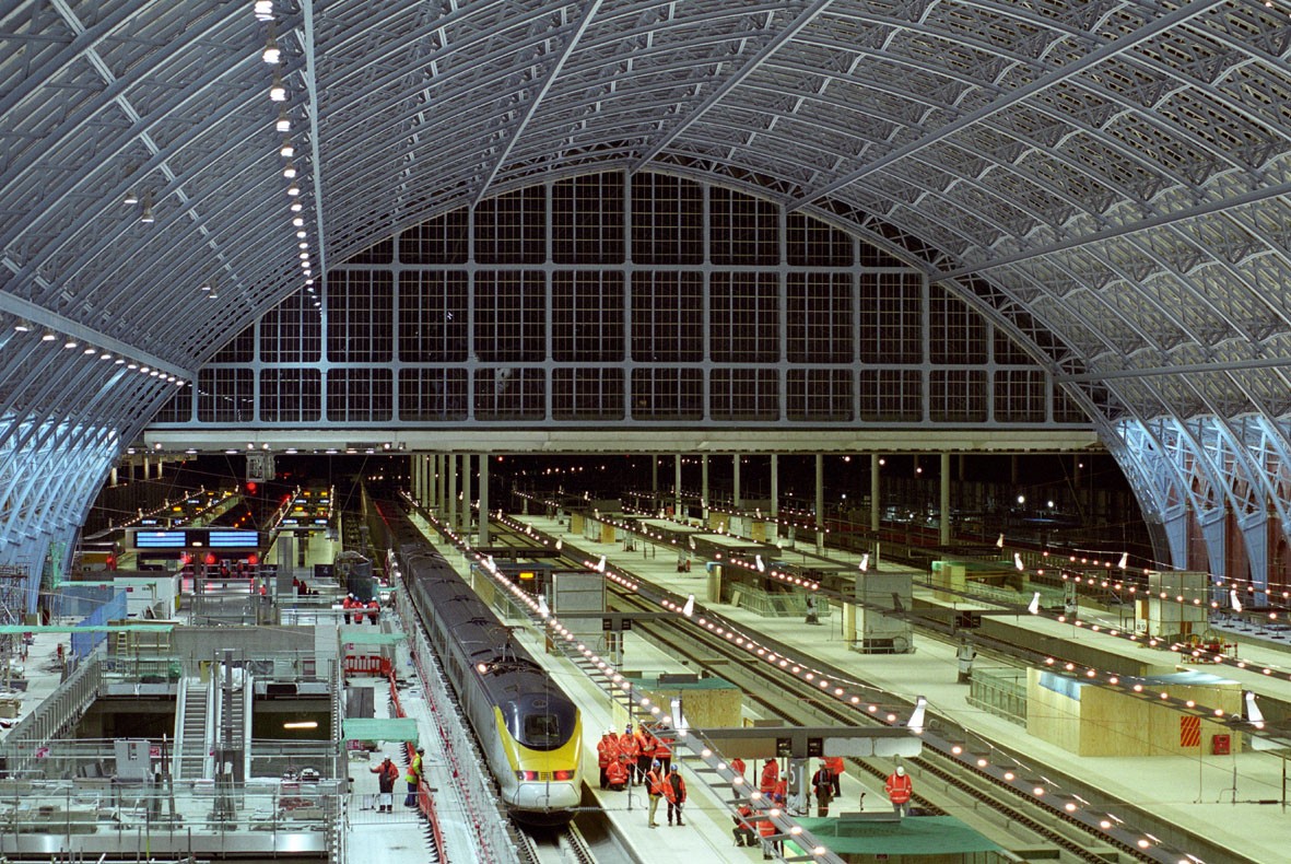 https://www.yizuo-media.com/photos/cpg/albums/userpics/10002/St_Pancras_Railway_Station.jpg