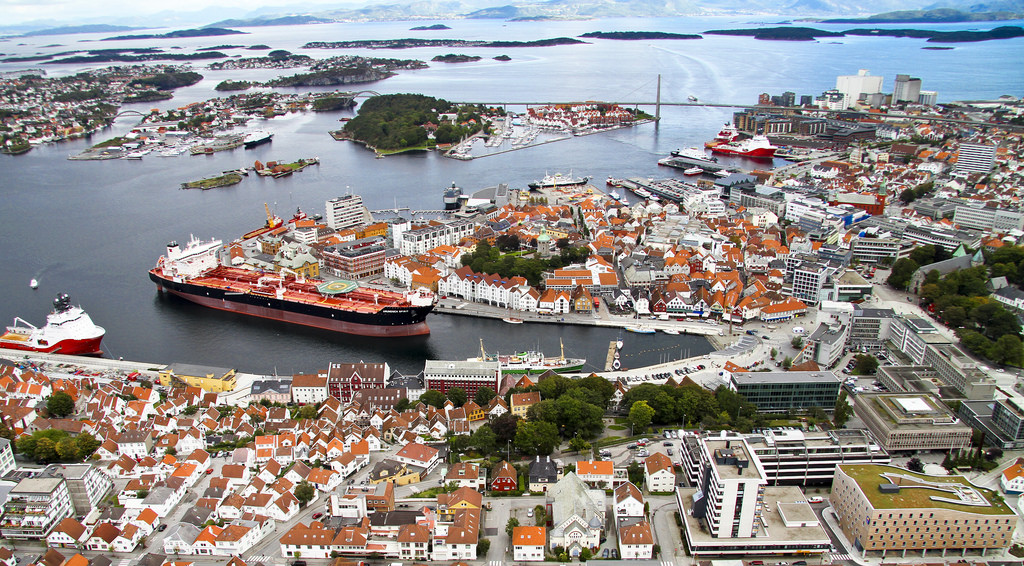 http://www.net4info.de/photos/cpg/albums/userpics/10001/Stavanger.jpg