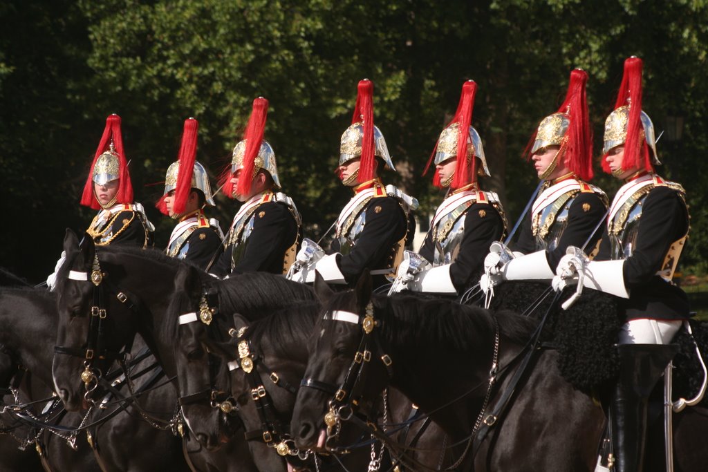 https://www.yizuo-media.com/albums/albums/userpics/10003/The_Royal_Horseguards~1.jpg