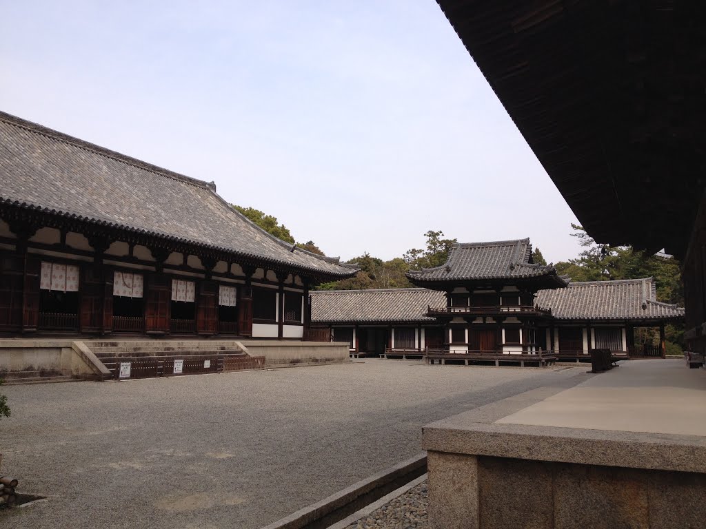 https://www.yizuo-media.com/photos/cpg/albums/userpics/10002/Toshodai-ji~2.jpg