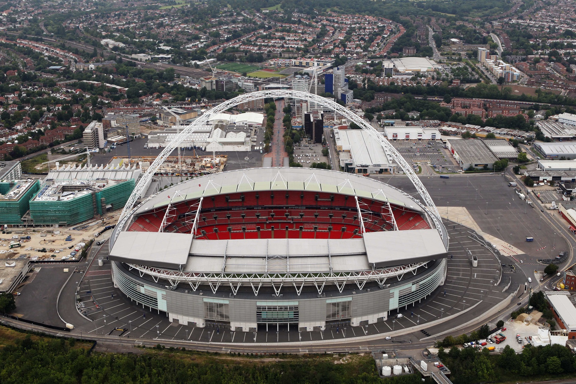 https://www.yizuo-media.com/albums/albums/userpics/10003/Wembley.jpg