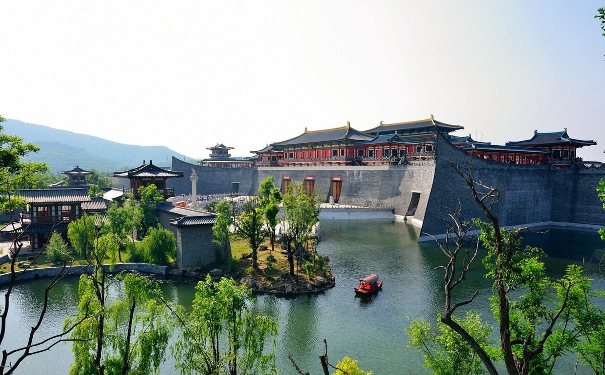 https://www.yizuo-media.com/photos/cpg/albums/userpics/10001/Zhong20Guo20Tang20Cheng20~3.jpg