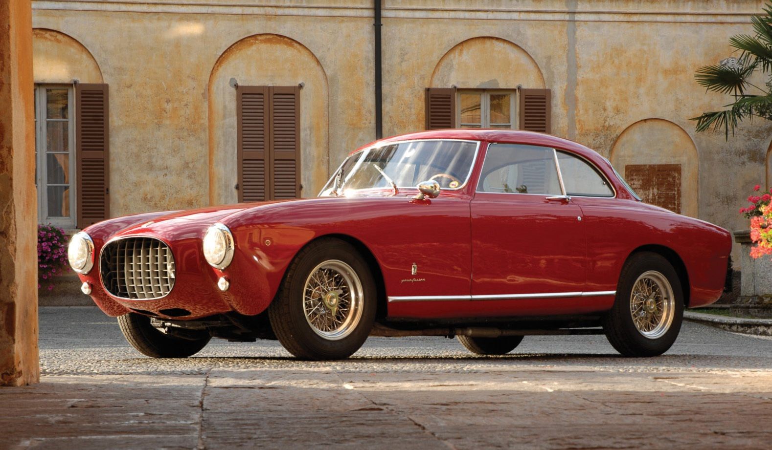 /assets/contentimages/ferrari_212-inter-1951-53.jpg