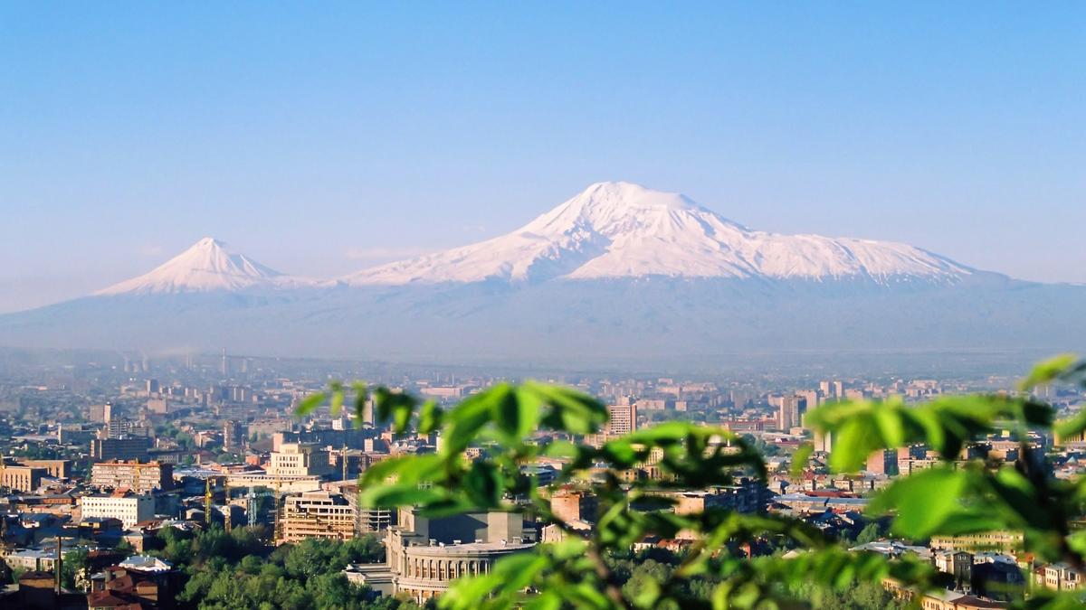 /assets/contentimages/mount_Ararat.jpg