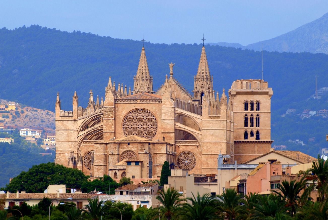 /assets/contentimages/palma-catedral%7E1.jpg
