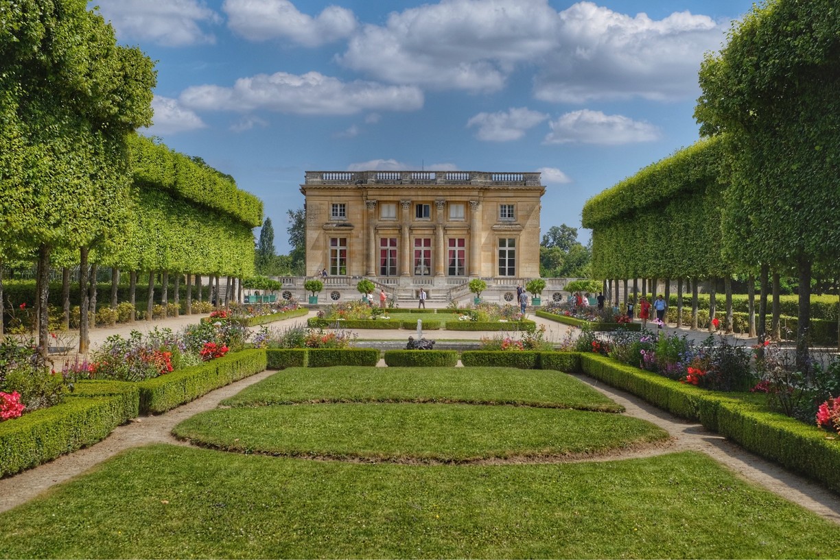 /assets/contentimages/petit_trianon_versailles.jpg