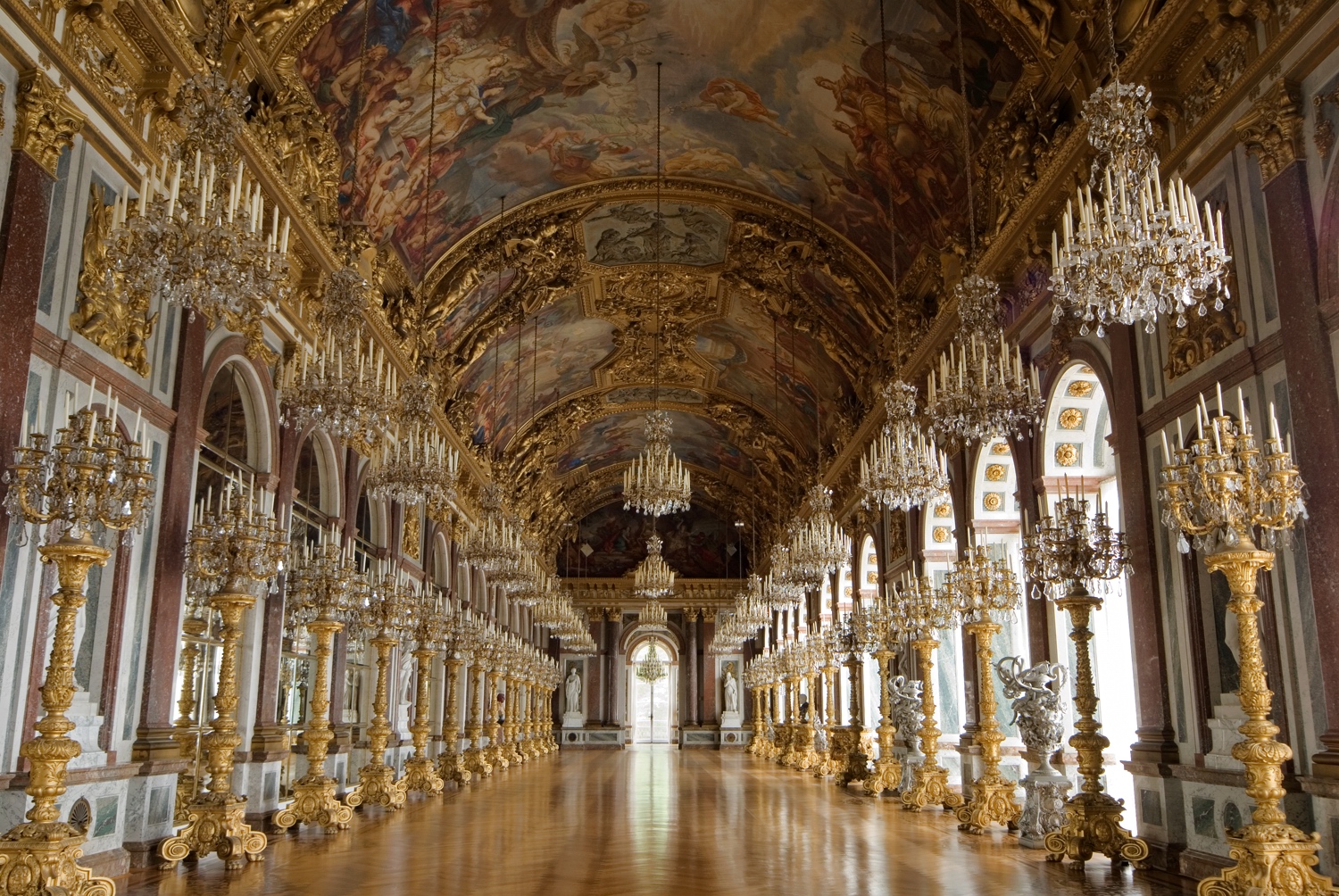https://www.yizuo-media.com/photos/cpg/albums/userpics/10001/schloss_herrenchiemsee_saal.jpg
